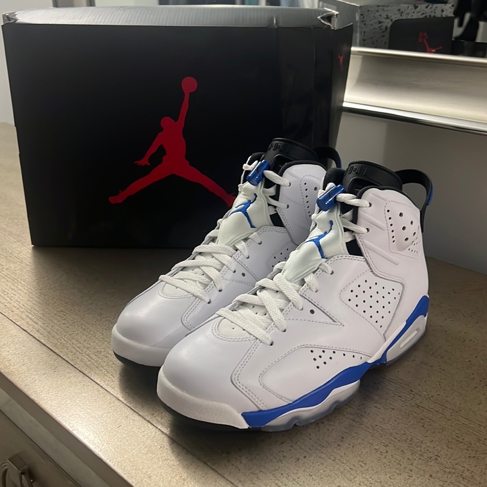 Nike Air Jordan white/sport blue sneakers US 8